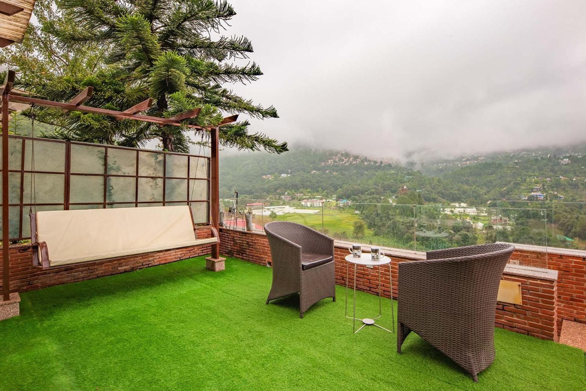 Stayvista At Oberoi'S Chalet Bhimtal Bagian luar foto